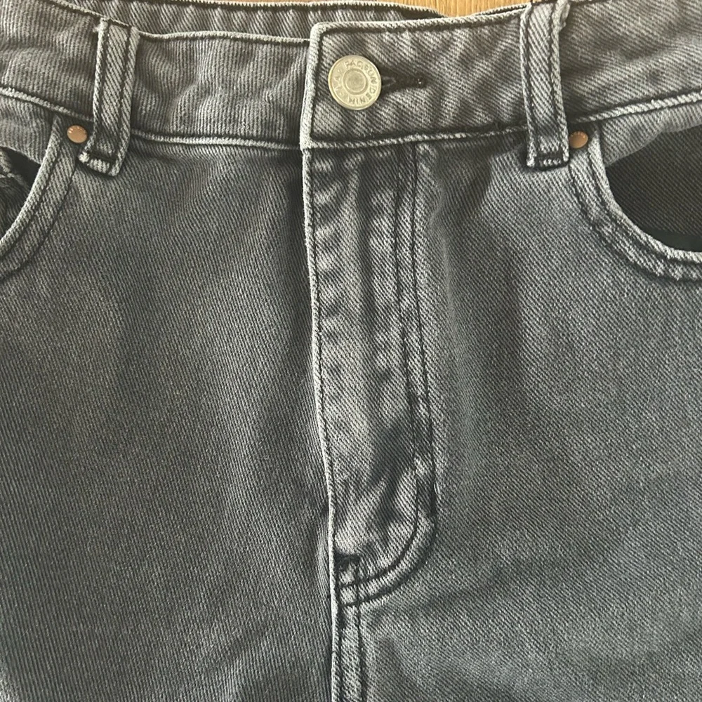 PacSun Mom Shorts Size 30 Washed Black High Rise Denim. - Picture 5 of 9